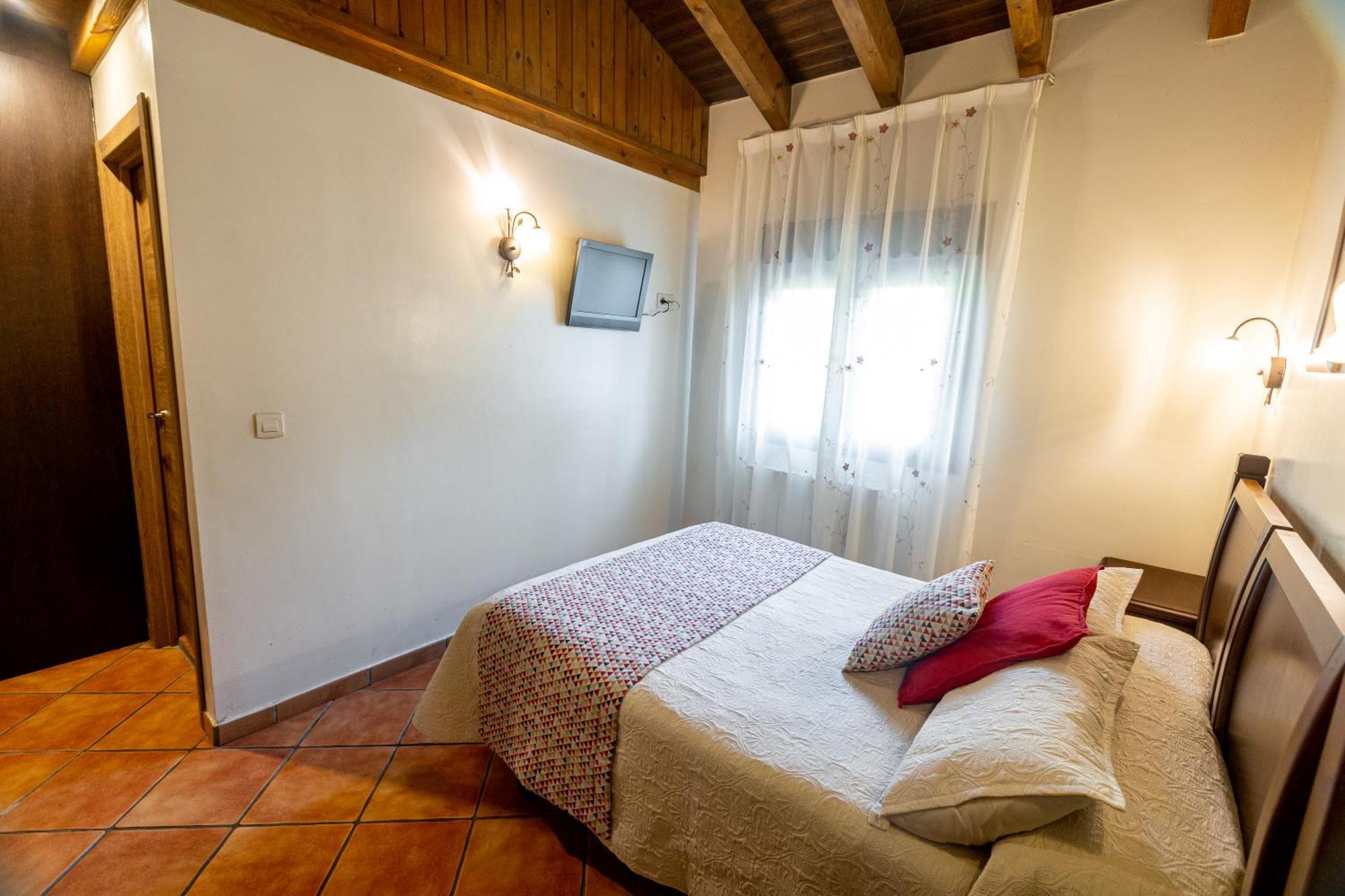 Apartamentos El Pedrayu Onís Buitenkant foto