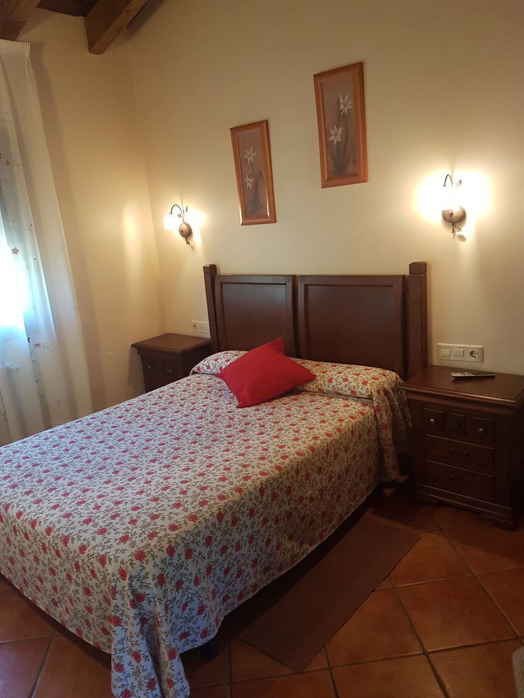 Apartamentos El Pedrayu Onís Buitenkant foto